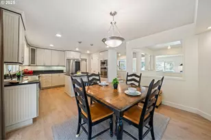 6827 SW Windemere Loop, Portland, OR 97225 - Photo 17