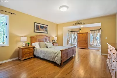 6827 SW Windemere Loop, Portland, OR 97225 - Photo 25