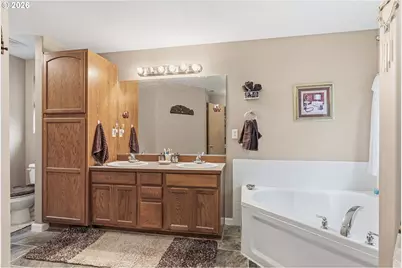 260 Trinity Dr, Castle Rock, WA 98611 - Photo 19
