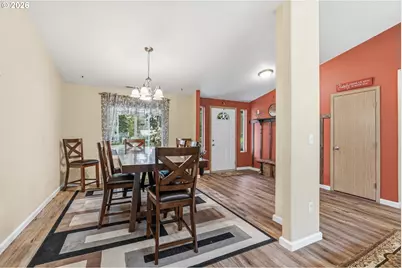 260 Trinity Dr, Castle Rock, WA 98611 - Photo 9