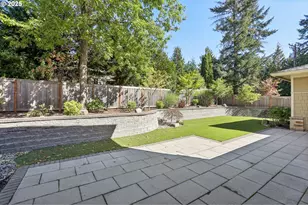 2101 Goodall Ct, Lake Oswego, OR 97034 - Photo 39