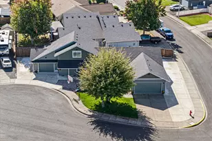 1101 Cedar Ct, Creswell, OR 97426 - Photo 3