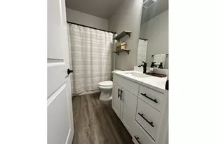 946 S Calapooia St, Sutherlin, OR 97479 - Photo 13