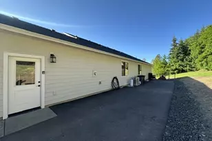 946 S Calapooia St, Sutherlin, OR 97479 - Photo 23