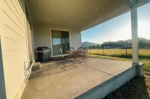 946 S Calapooia St, Sutherlin, OR 97479 - Photo 25