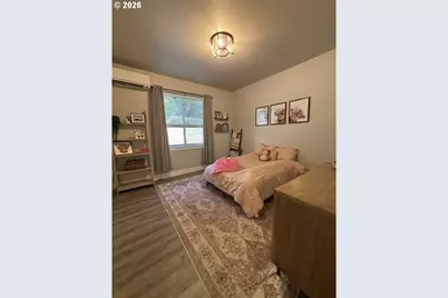 946 S Calapooia St, Sutherlin, OR 97479 - Photo 15