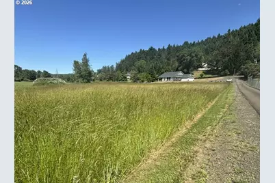 946 S Calapooia St, Sutherlin, OR 97479 - Photo 31