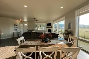 946 S Calapooia St, Sutherlin, OR 97479 - Photo 5