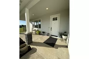 946 S Calapooia St, Sutherlin, OR 97479 - Photo 3