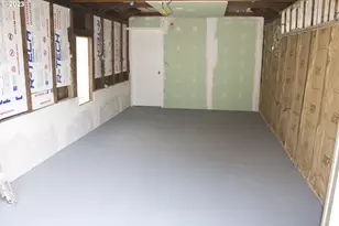 430 NE 94th Ave, Portland, OR 97220 - Photo 27