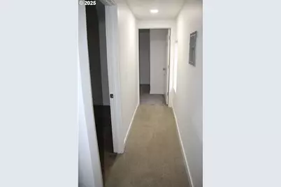 430 NE 94th Ave, Portland, OR 97220 - Photo 37