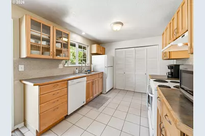 13467 SW Devonshire Dr, Beaverton, OR 97005 - Photo 9