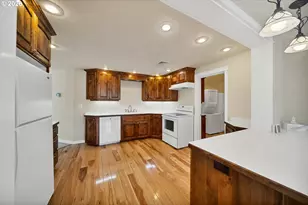 143 SW Beaver St, Prineville, OR 97754 - Photo 13