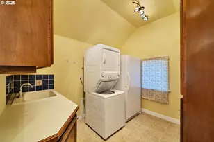 143 SW Beaver St, Prineville, OR 97754 - Photo 27