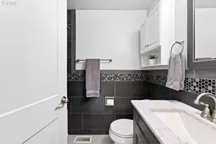 12584 SE Vernie Ave, Milwaukie, OR 97222 - Photo 29