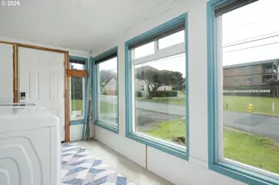1509 NW 39th St, Lincoln City, OR 97367 - Photo 19