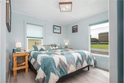 1509 NW 39th St, Lincoln City, OR 97367 - Photo 13