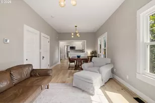 1214 E 29th St, Vancouver, WA 98663 - Photo 5