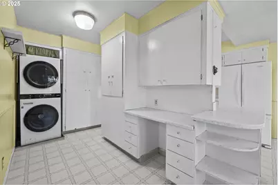 1301 9th St, Oregon City, OR 97045 - Photo 17