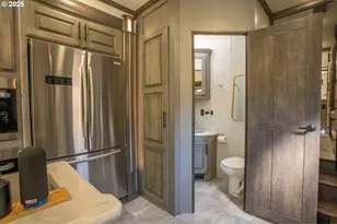 46836 McKenzie Hwy, Vida, OR 97488 - Photo 29