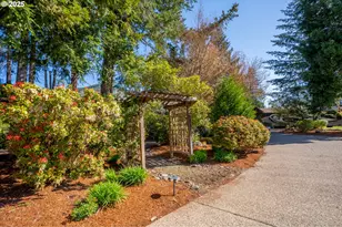 46836 McKenzie Hwy, Vida, OR 97488 - Photo 19