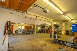 46836 McKenzie Hwy, Vida, OR 97488 - Photo 39