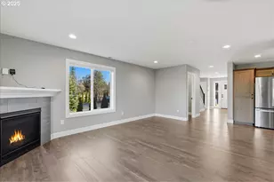 37867 College St, Sandy, OR 97055 - Photo 9