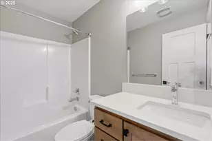 37867 College St, Sandy, OR 97055 - Photo 27