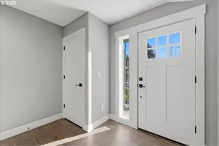 37867 College St, Sandy, OR 97055 - Photo 5