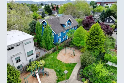 4024 NE 6th Ave, Portland, OR 97212 - Photo 3