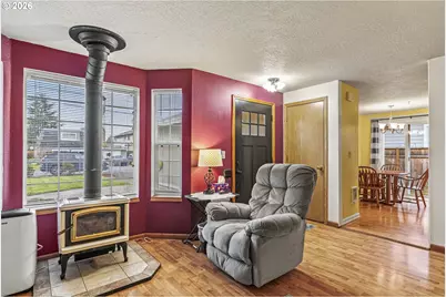 1102 S 11th Ave, Kelso, WA 98626 - Photo 7