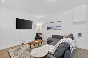 857 S 2nd St, Coos Bay, OR 97420 - Photo 5