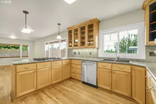 7307 SW Capitol Hwy, Portland, OR 97219 - Photo 7