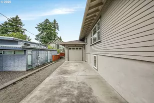 7307 SW Capitol Hwy, Portland, OR 97219 - Photo 21