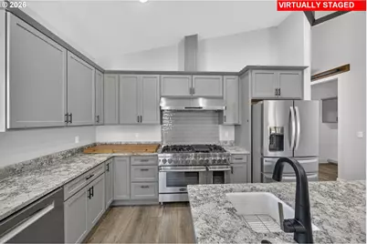 88051 Lake Point Dr, Florence, OR 97439 - Photo 17