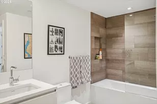1075 NW Northrup St, Portland, OR 97209 - Photo 27