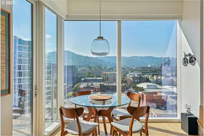 1075 NW Northrup St #1012, Portland, OR 97209 - Photo 7