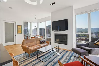 1075 NW Northrup St #1012, Portland, OR 97209 - Photo 5