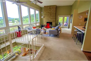 1425 NE Hillview Ct, Roseburg, OR 97470 - Photo 13