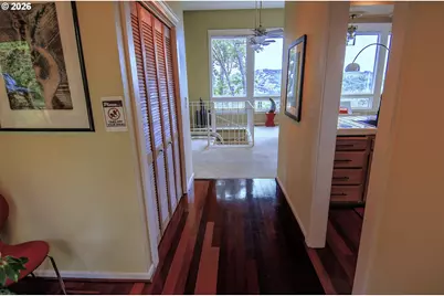 [Address not provided], Roseburg, OR 97470 - Photo 5