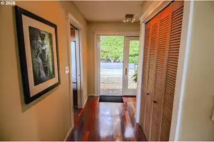 1425 NE Hillview Ct, Roseburg, OR 97470 - Photo 5