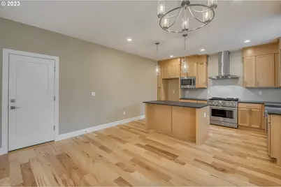 8126 SE 145th Ct, Portland, OR 97236 - Photo 13