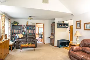 33872 Vista Ln, Warren, OR 97053 - Photo 9