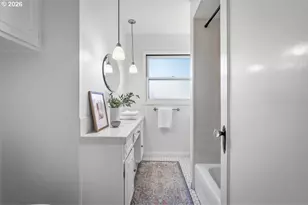 1721 NE 62nd Ave, Portland, OR 97213 - Photo 17