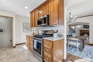 1721 NE 62nd Ave, Portland, OR 97213 - Photo 9