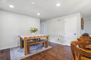 832 E 7th St, Molalla, OR 97038 - Photo 11