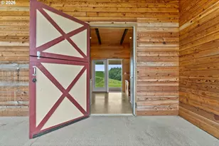 8810 NE Blackburn Rd, Yamhill, OR 97148 - Photo 7