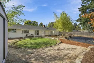 3465 Strathmore Pl, Eugene, OR 97405 - Photo 21
