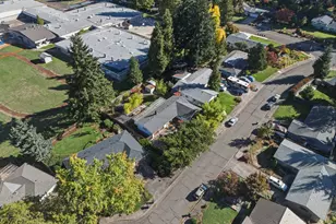 3465 Strathmore Pl, Eugene, OR 97405 - Photo 25