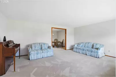 8910 NE 32nd Ave, Vancouver, WA 98665 - Photo 5